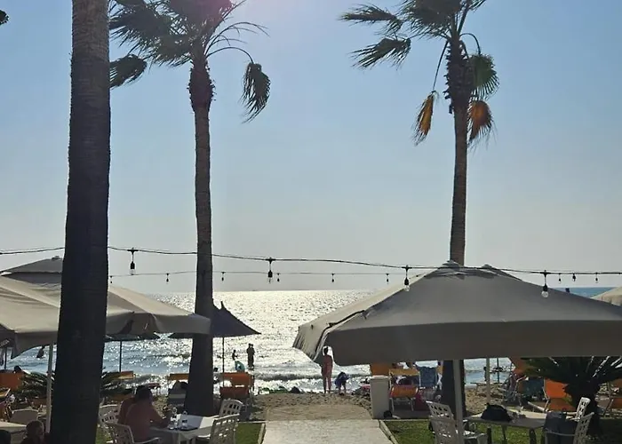 Vila 31 Oasis Golem (Tirana)